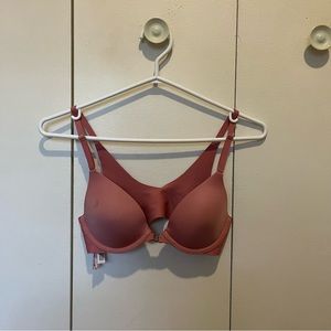 Victoria’s Secret lined plunge bra
